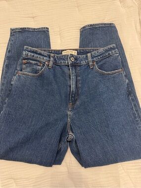 Abercrombie & Fitch Women’s Classic Dark Blue Straight Jeans
